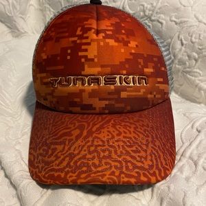 Tunaskin Hat